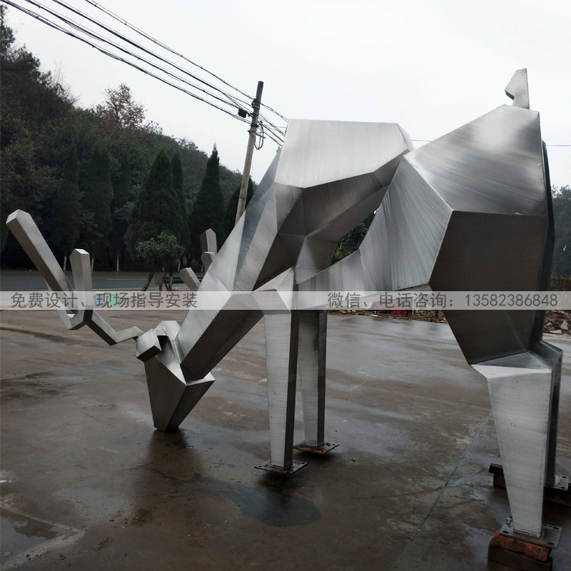 抽象不锈钢动物雕塑制作,不锈钢雕塑生产厂家,公园不锈钢鹿雕塑图片摆放