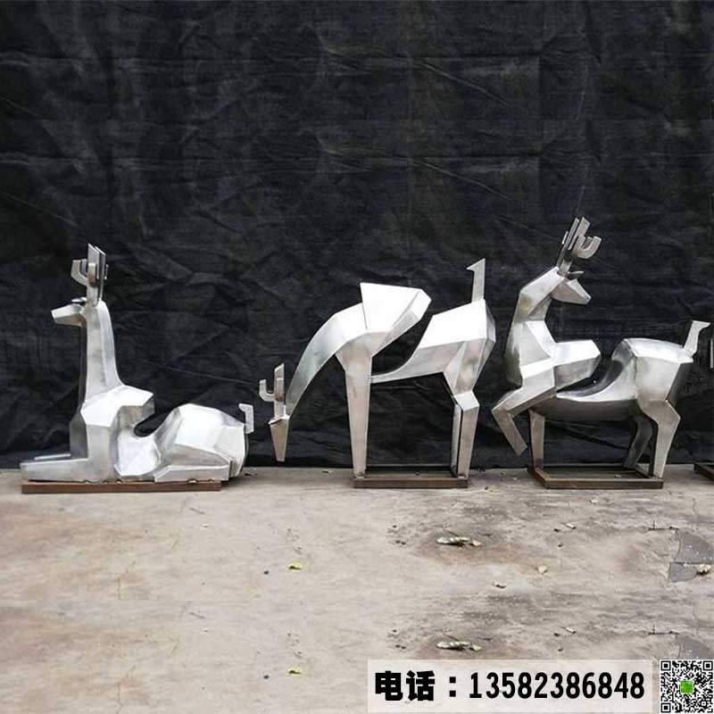 厂家定制不锈钢镜面几何鹿公园草坪动物小品装饰
