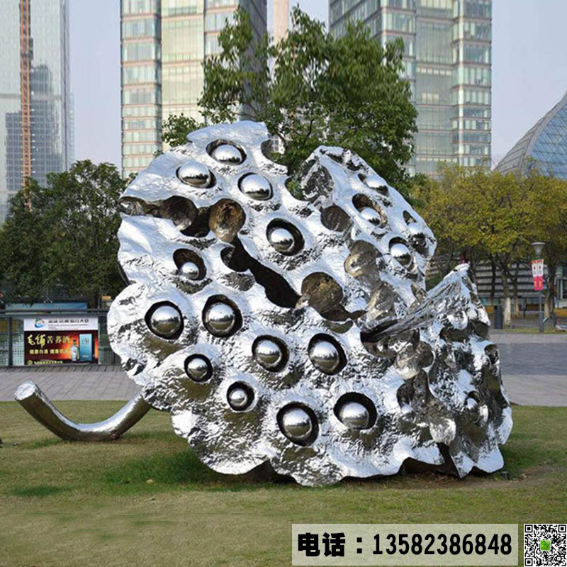 不锈钢广场景观雕塑.jpg