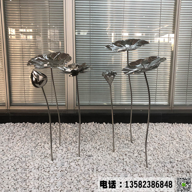 不锈钢荷花雕塑加工.jpg