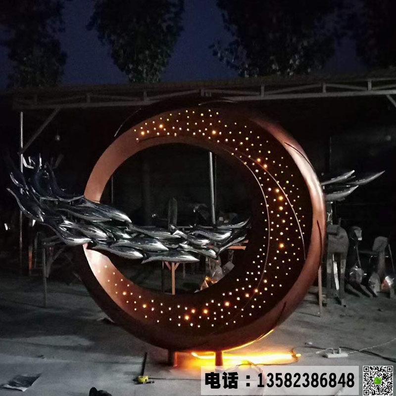 不锈钢夜景观雕塑在广场起到的作用 不锈钢夜景观雕塑在广场起到的作用